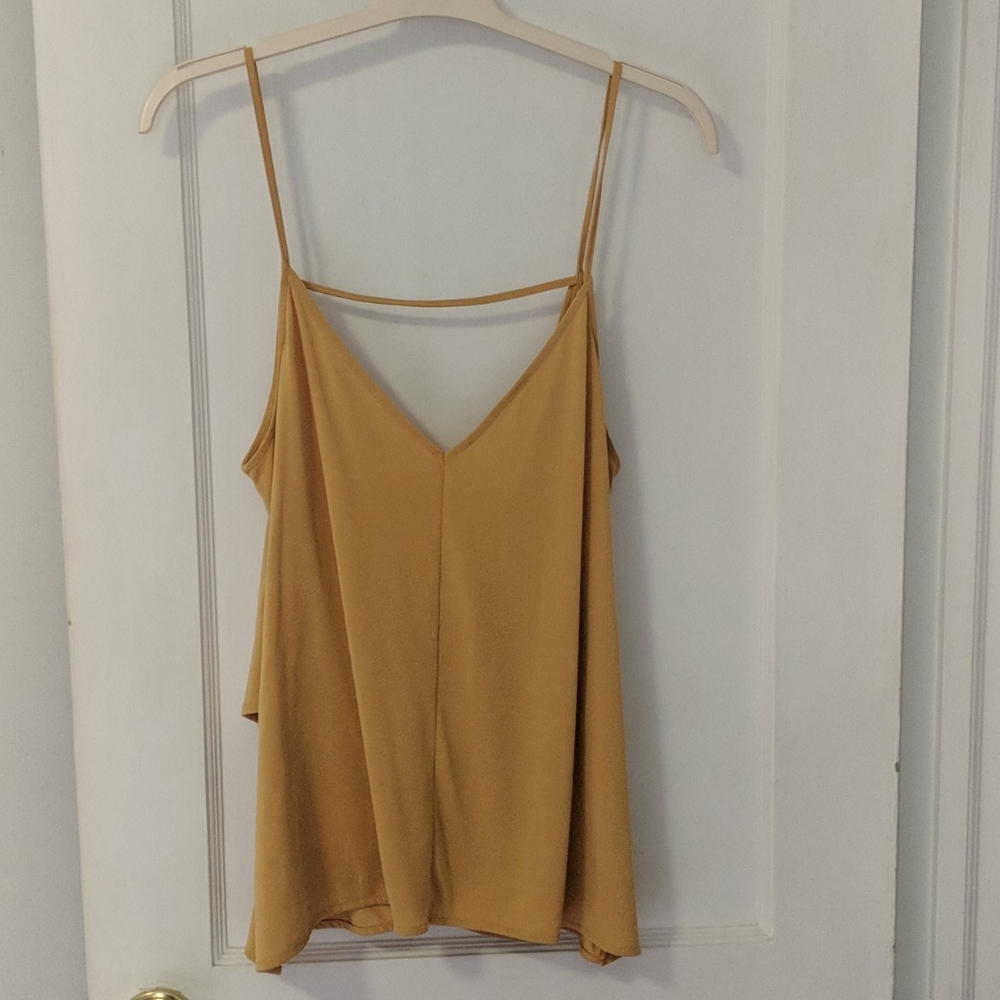 Red by Buckle low back tank